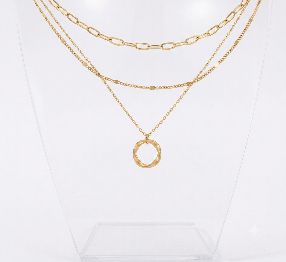 Vintage gold layered chain & pendant necklace